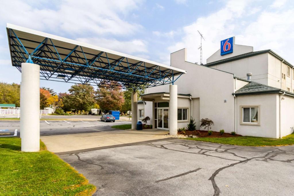 Motel 6-Milan OH - Sandusky Main image 1